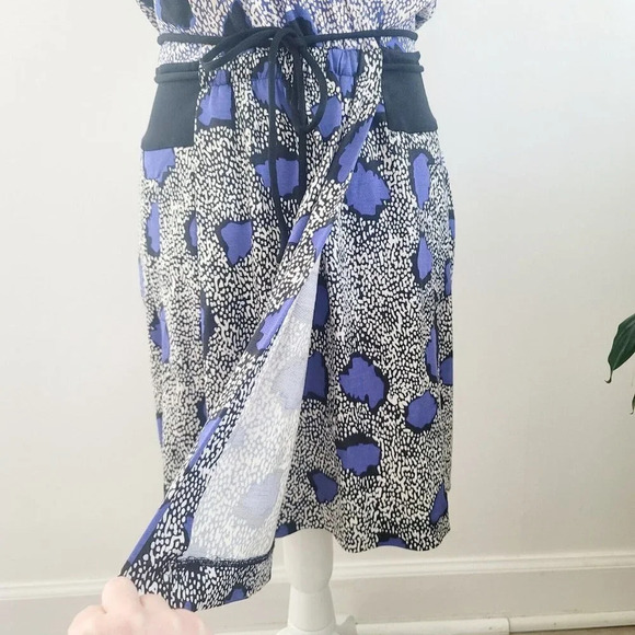 Diane von Furstenberg Oblixe Blue Cheetah Faux Wrap Sleeveless Silk Dress S 6 - Picture 8 of 15